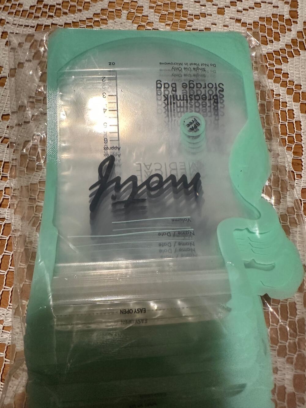 New Motif Medical Breast Milk Storage Bags Loose Lot 6oz 8oz Easy Pour Spout